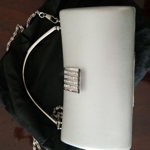 Silver tone evening small bag/clutch - Picture 6 of 8
